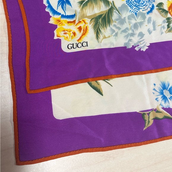 Authentic Gucci Silk Scarf for Neck, your Purse and/or Backpack - Picture 6 of 15